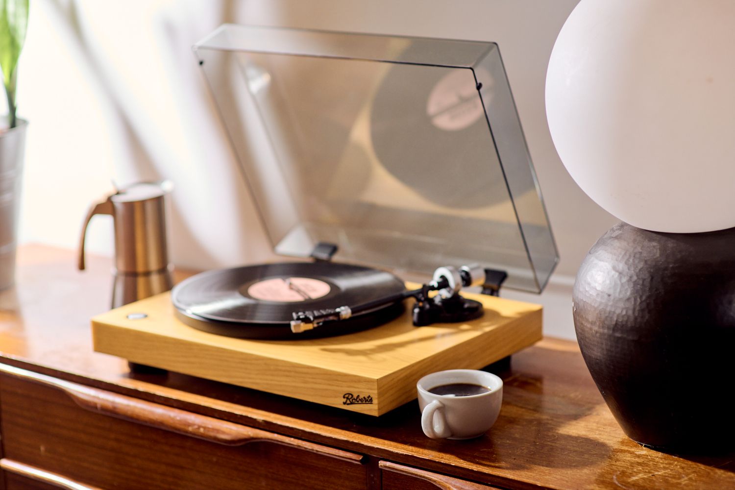 Moon Radio - leverantör av ljud och hemelektronik